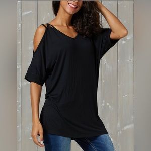 Women’s size 1X black strappy cutout V-Neck Tunic open shoulder NWT